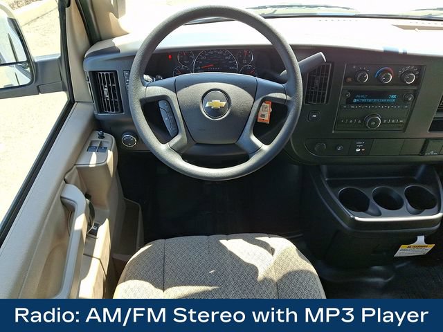 Used 2026 Chevrolet Express 3500 w/ Driver Convenience Package RWD image 3