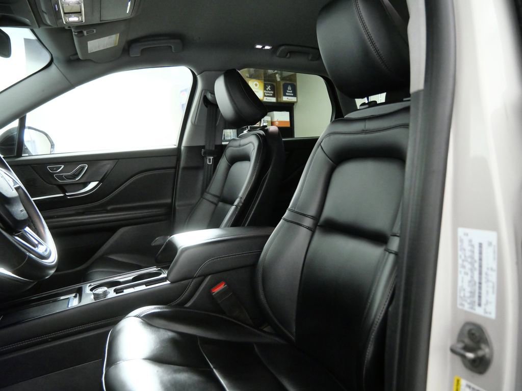 Certified 2022 Lincoln Corsair FWD image 17