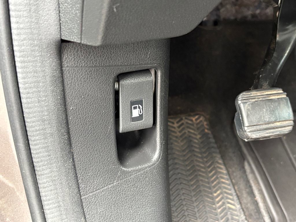 Used 2016 Honda CR-V EX-L image 39