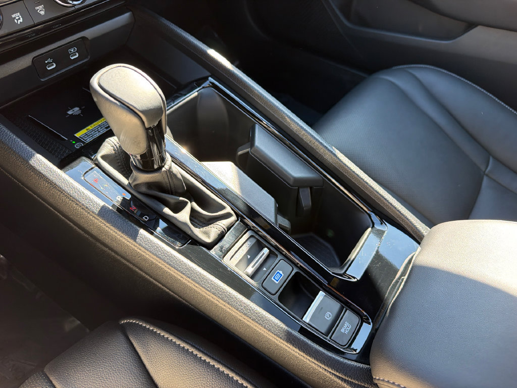 Used 2025 Honda Accord Sport image 29