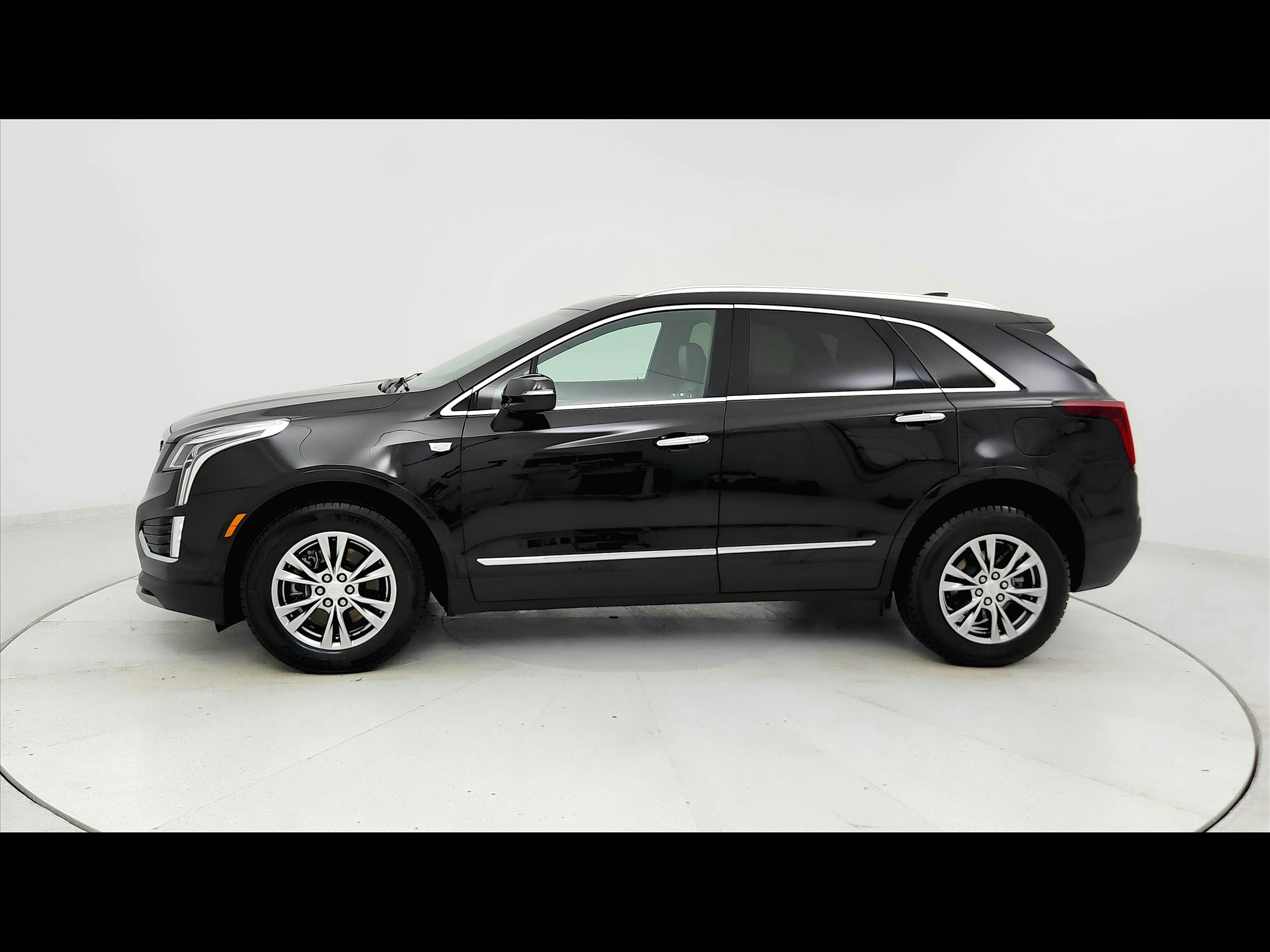 Used 2023 Cadillac XT5 Premium Luxury image 1