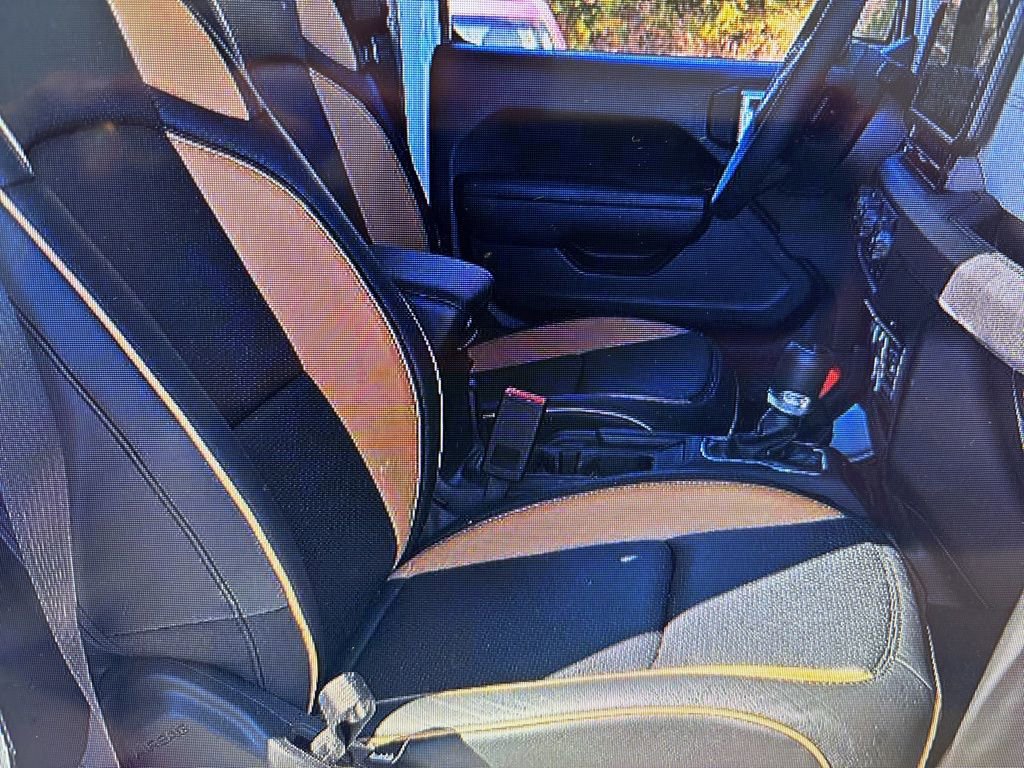 Used 2025 Jeep Gladiator Sport image 25