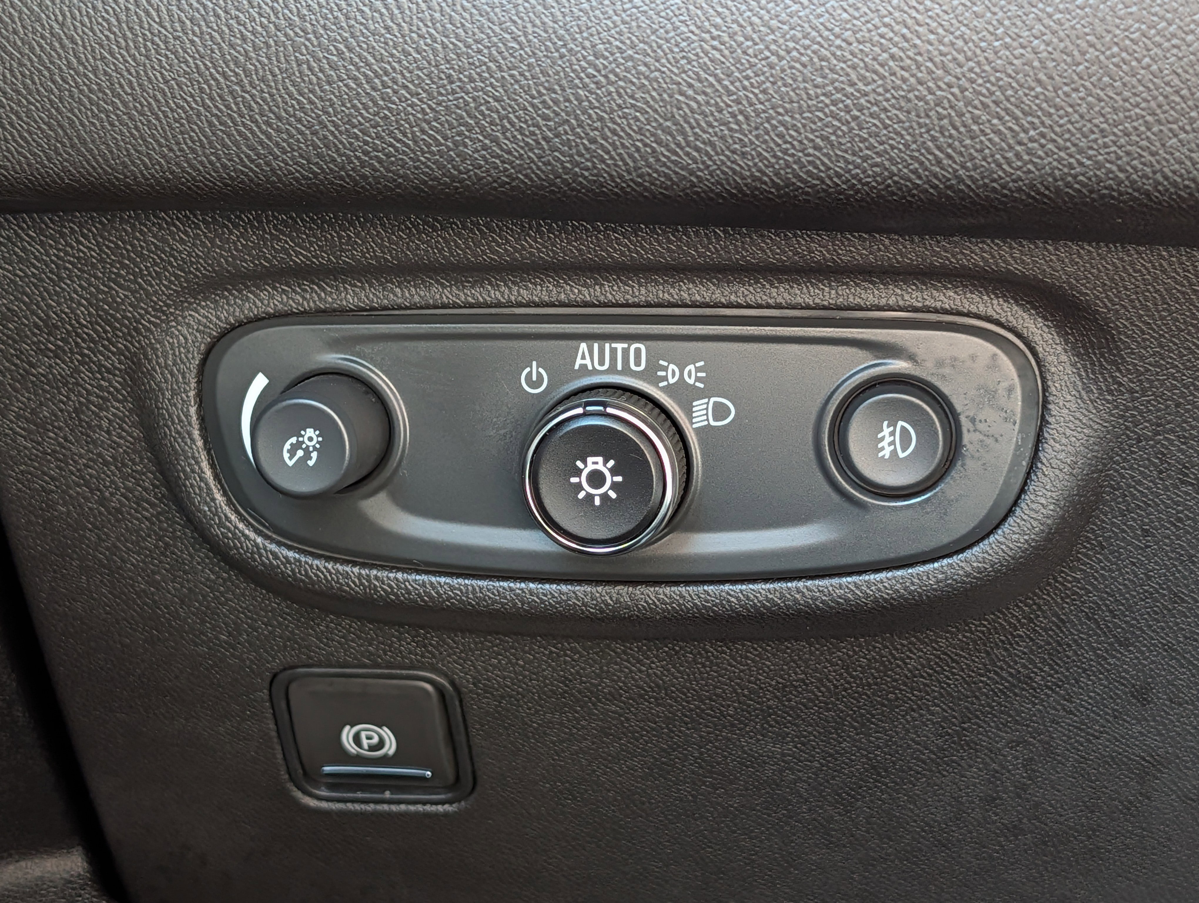 Certified 2024 GMC Terrain SLT AWD/4WD image 23