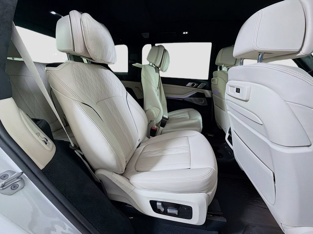 Used 2021 BMW ALPINA XB7 AWD/4WD image 33