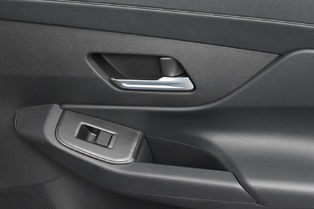 New 2026 Nissan Sentra SR w/ Floor Mat Package FWD image 31