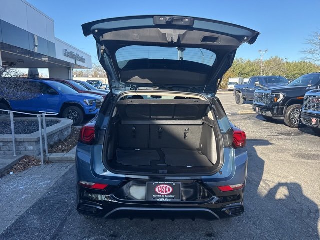 Used 2024 Buick Encore GX Sport Touring w/ Advanced Technology Package image 25