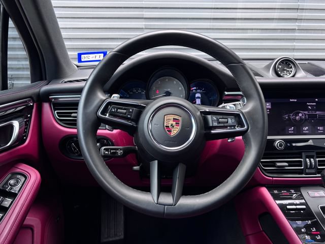 Certified 2025 Porsche Macan S AWD/4WD image 14