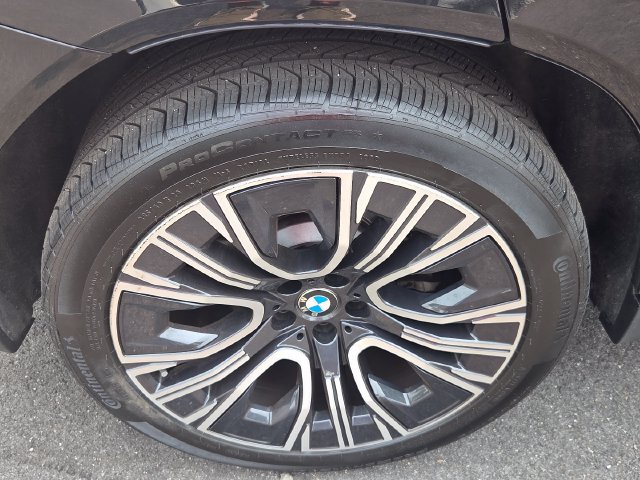 Used 2025 BMW X3 xDrive30i w/ Premium Package AWD/4WD image 9