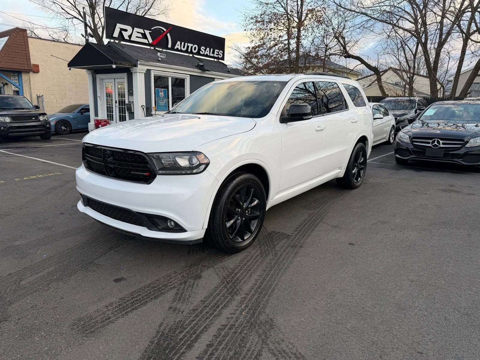 Used 2017 Dodge Durango GT w/ Premium Group AWD/4WD image 1