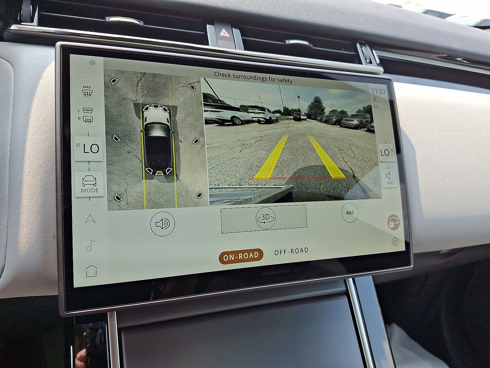 New 2026 Land Rover Range Rover Velar S image 10