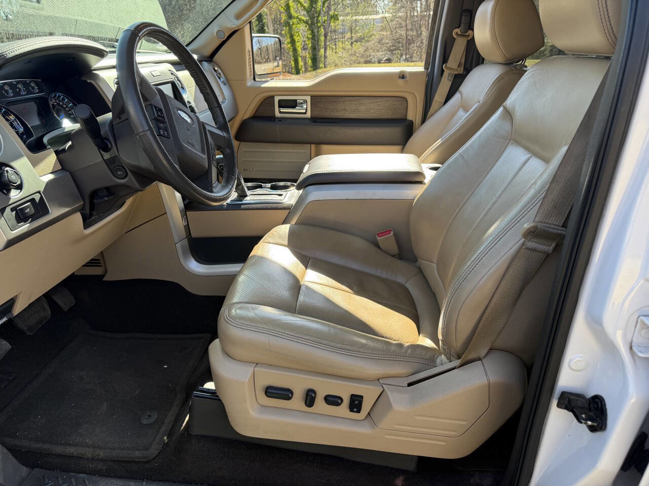 Used 2013 Ford F150 Lariat w/ Luxury Equipment Group image 17