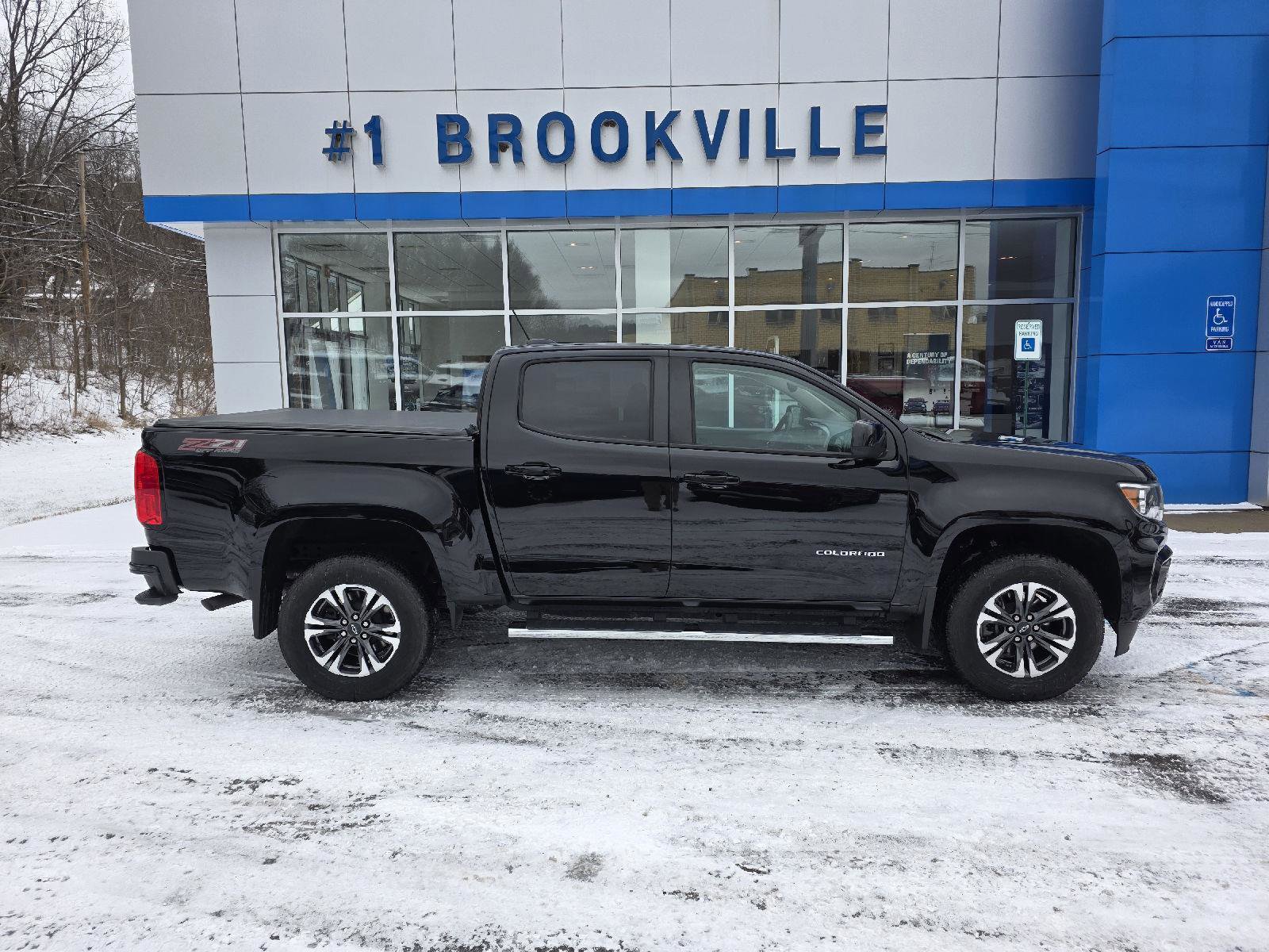 Used 2021 Chevrolet Colorado Z71 image 1