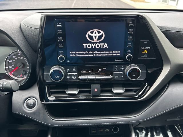 Used 2021 Toyota Highlander L image 30