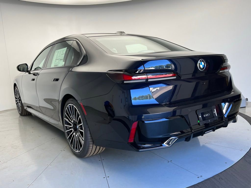 New 2026 BMW 740i w/ Executive Package image 4