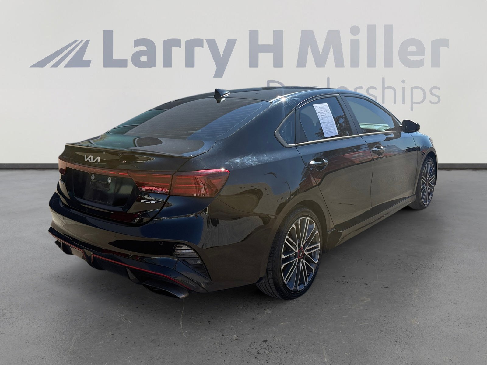 Used 2023 Kia Forte GT w/ GT2 Package image 5