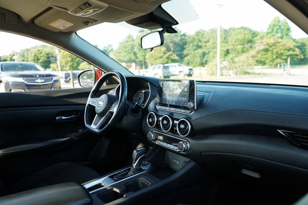Used 2021 Nissan Sentra SV FWD image 14