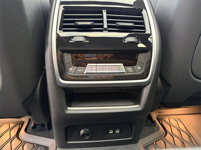 New 2026 BMW X5 xDrive40i w/ M Sport Package image 24