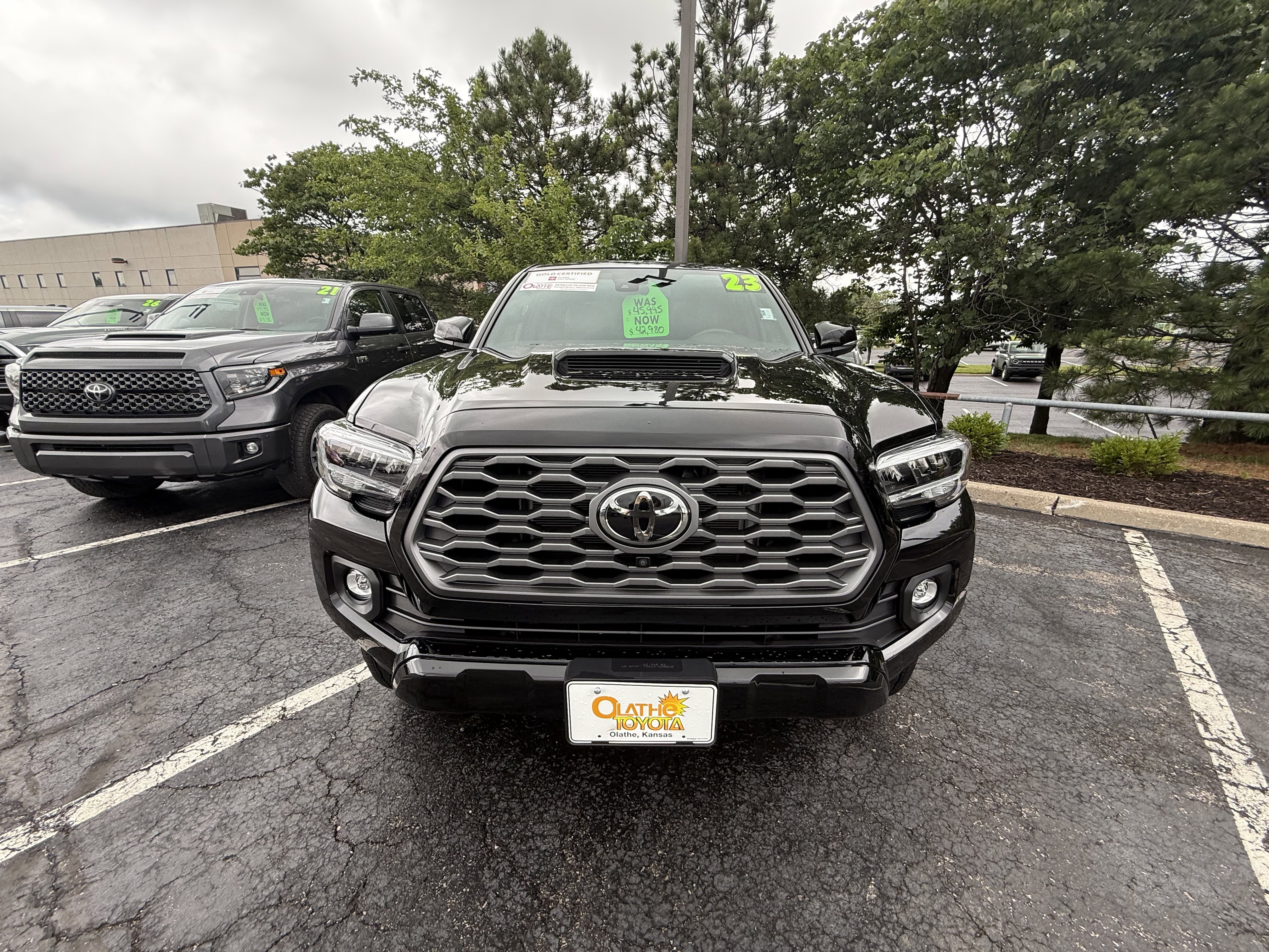 Certified 2023 Toyota Tacoma TRD Sport w/ TRD Premium Sport Package AWD/4WD image 21