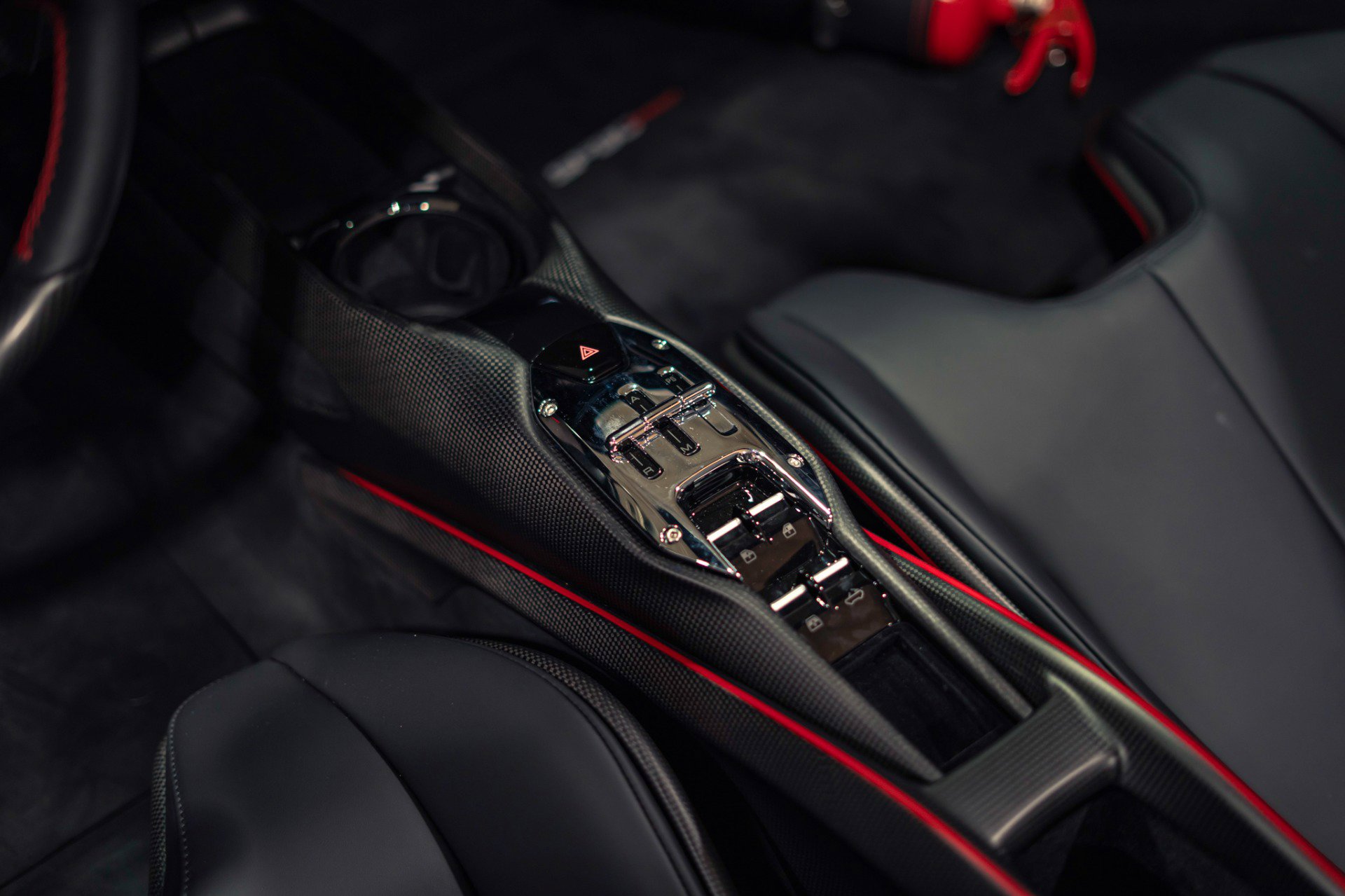 Used 2024 Ferrari SF90 Spider AWD/4WD image 6