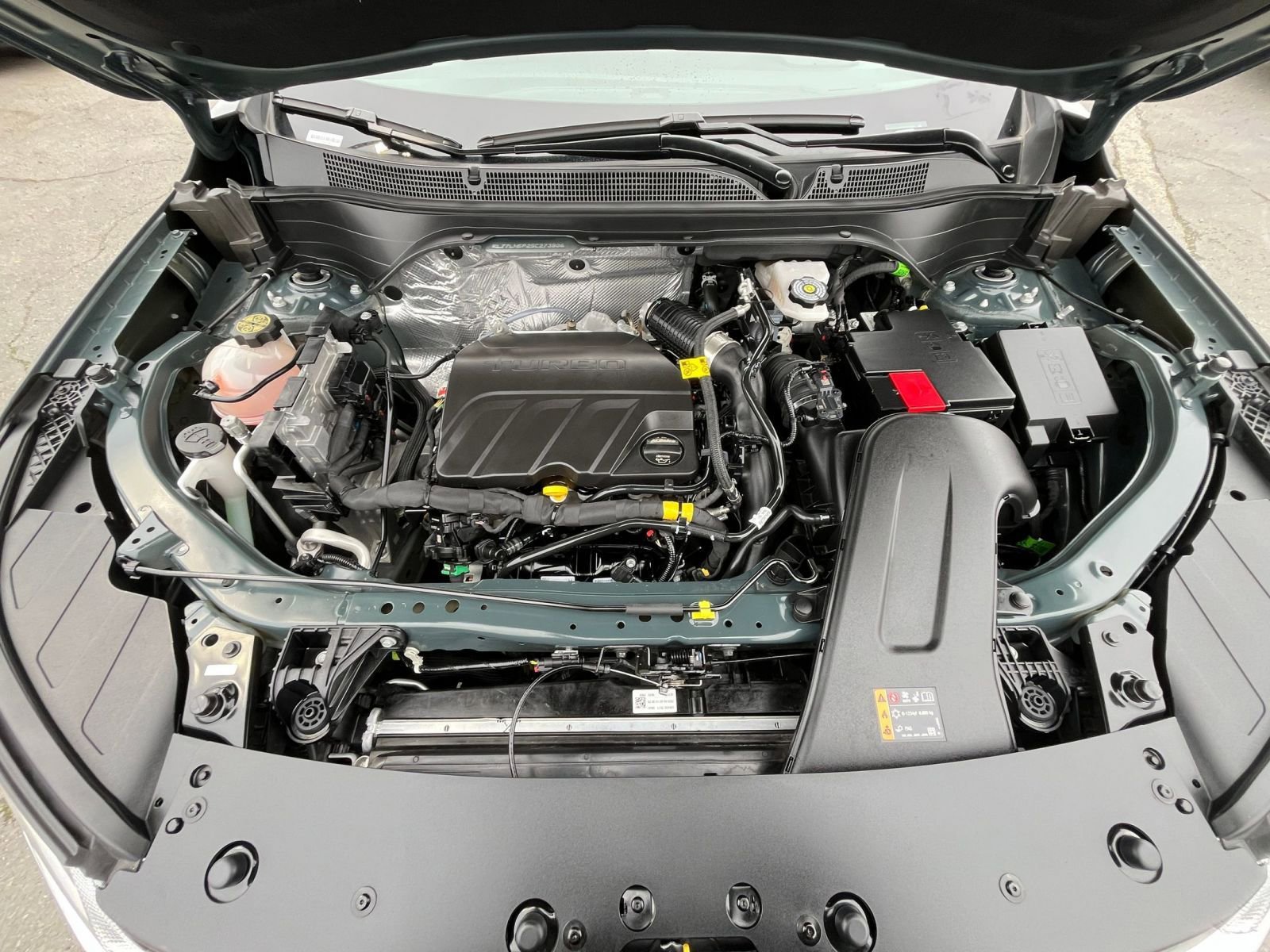 Used 2025 Chevrolet Trax LT w/ LT Convenience Package image 30