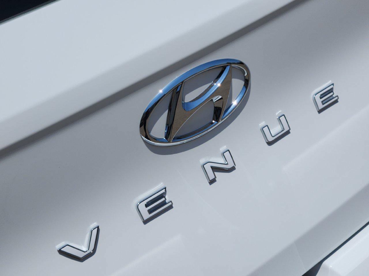 New 2026 Hyundai Venue SEL FWD image 8