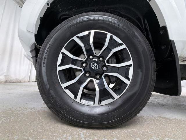 Certified 2023 Toyota Tacoma TRD Sport w/ Technology Package AWD/4WD image 12