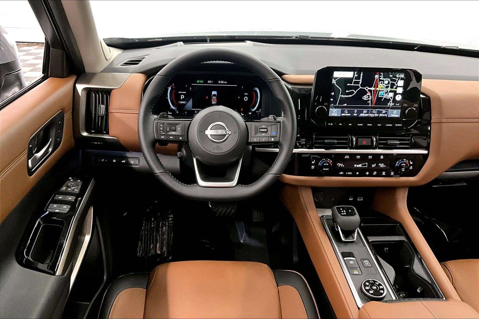 New 2025 Nissan Pathfinder Platinum w/ Lighting Package (N93) AWD/4WD image 20