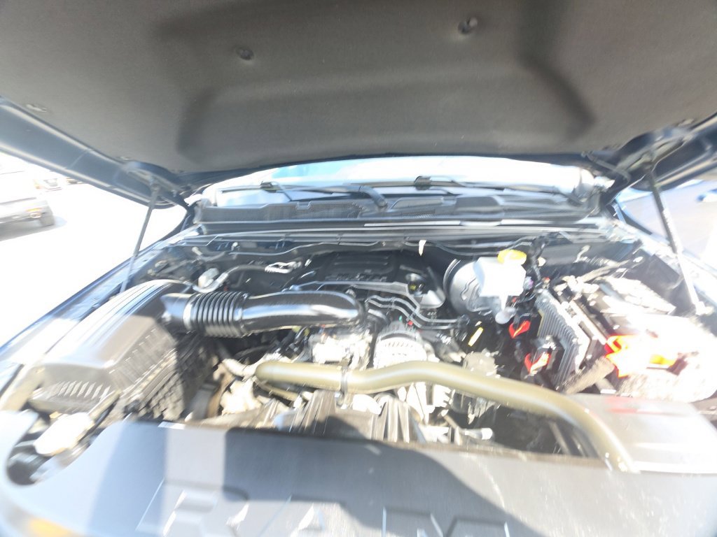 Used 2020 RAM 1500 Big Horn AWD/4WD image 12