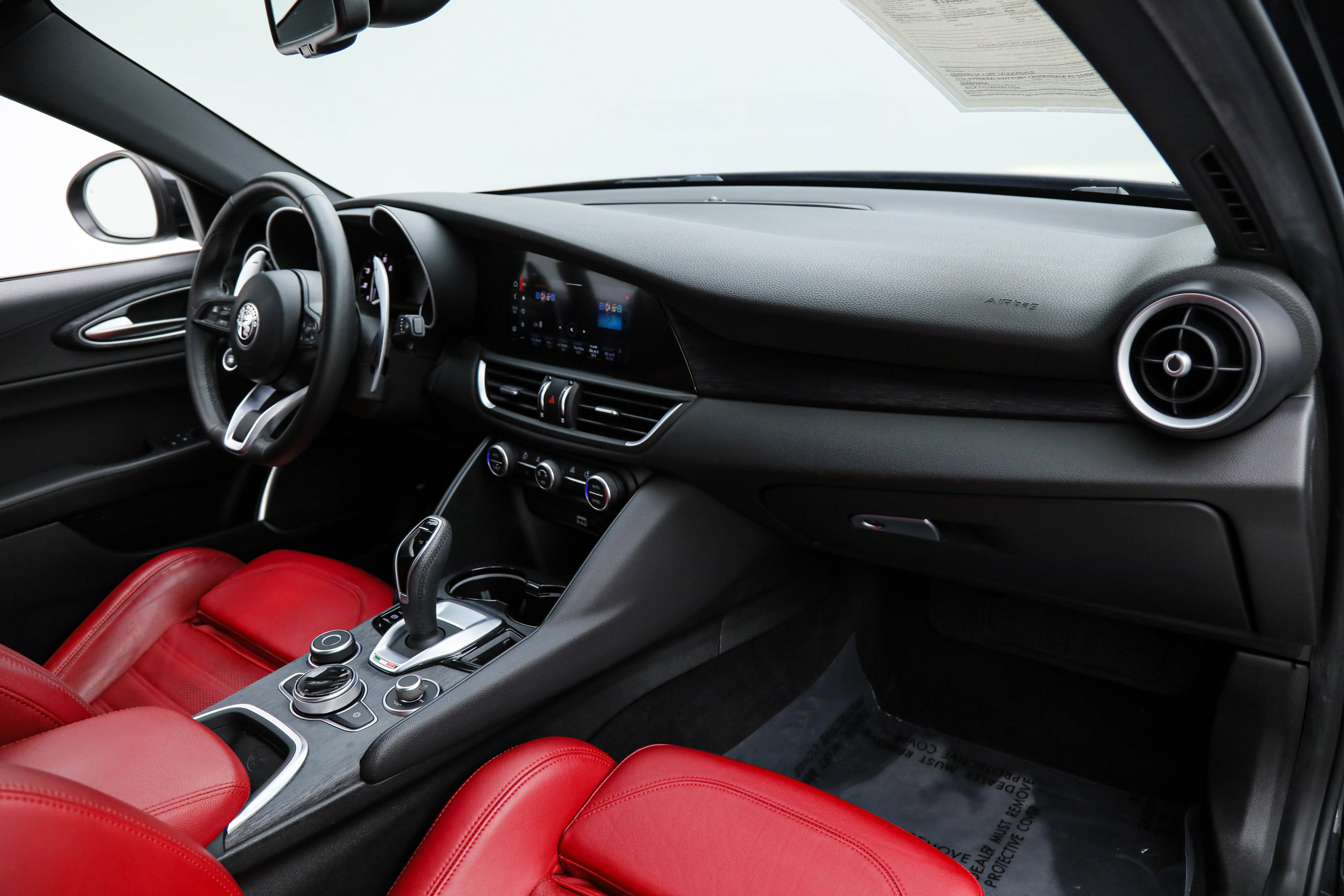 Used 2022 Alfa Romeo Giulia Sprint RWD image 13