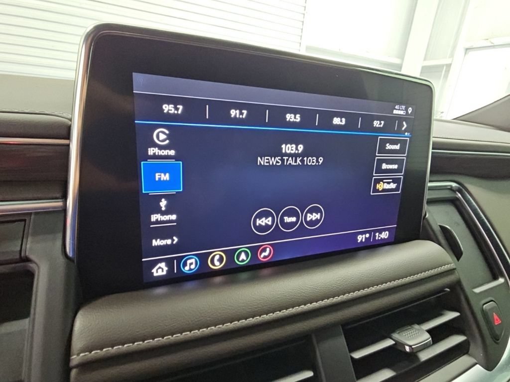Used 2021 Chevrolet Suburban Z71 w/ Rear Media and Nav Package AWD/4WD image 15