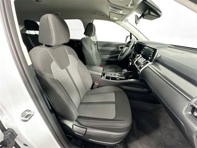 Used 2022 Kia Sorento LX image 27