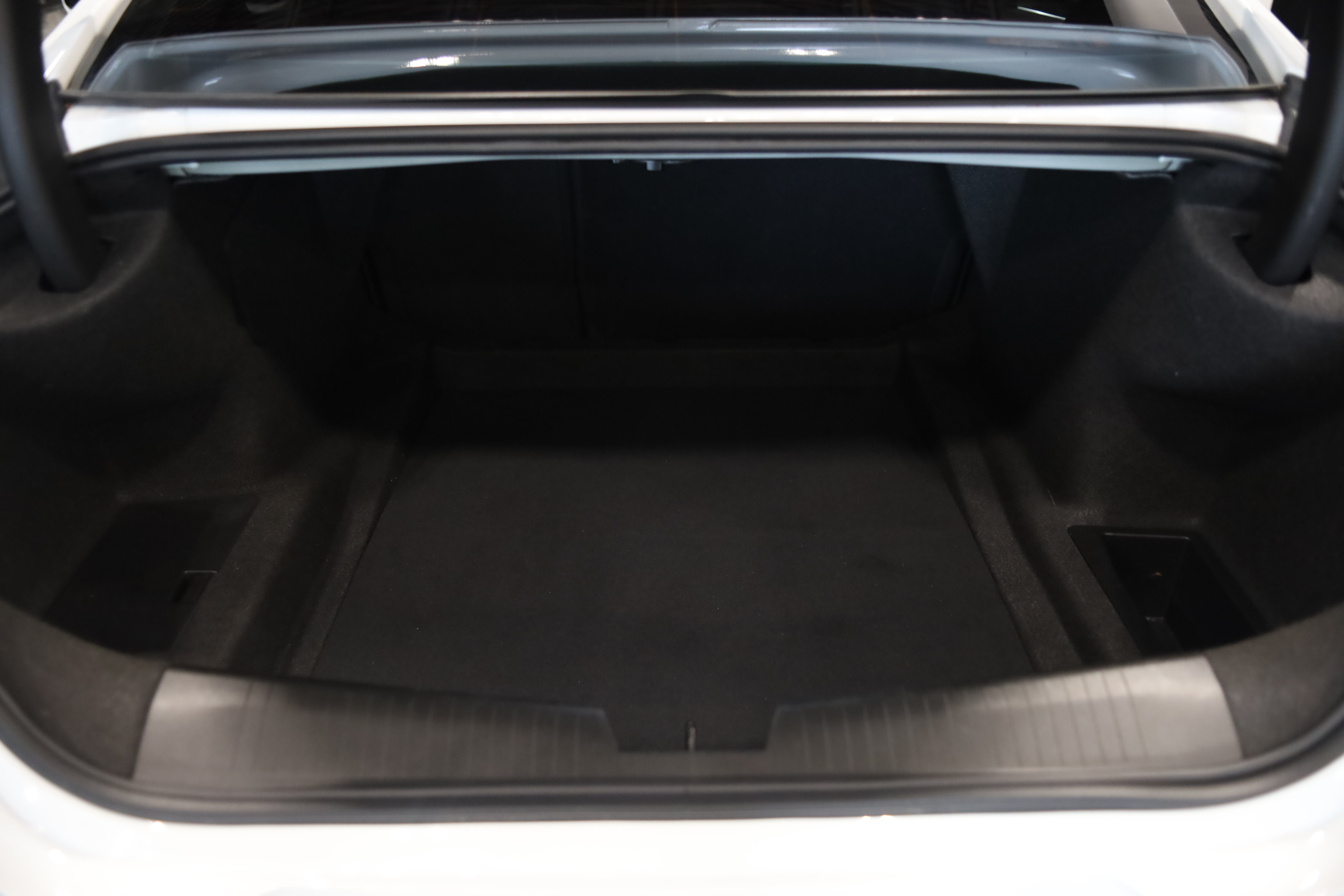 Used 2025 Cadillac CT4 V Blackwing w/ Driver Assist Package RWD image 7