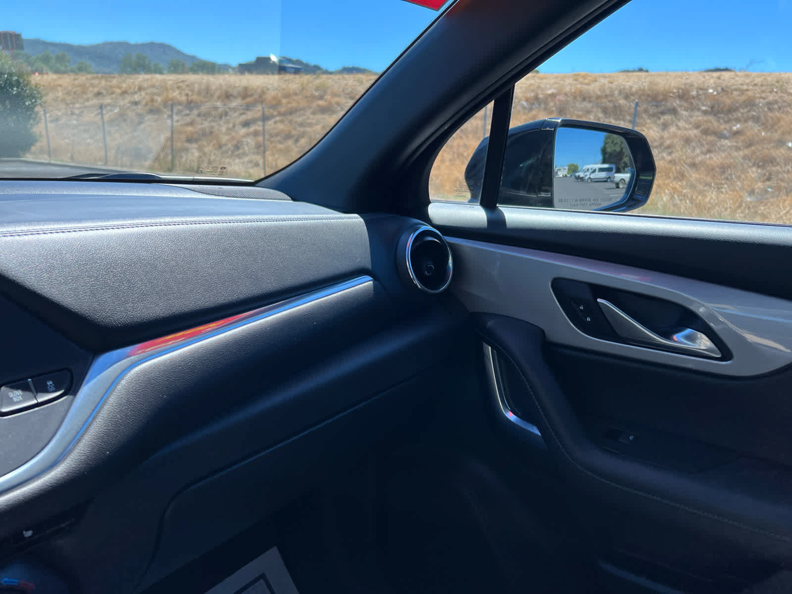 Used 2022 Chevrolet Blazer LT FWD image 23