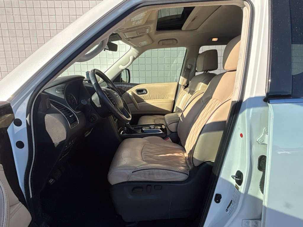 Used 2021 Nissan Armada Platinum w/ Captain's Chairs Package RWD image 3