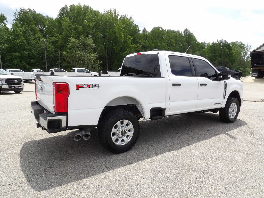 Used 2024 Ford F250 XLT w/ FX4 Off-Road Package AWD/4WD image 8