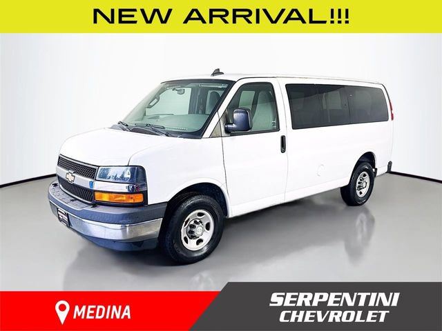 Used 2017 Chevrolet Express 2500 LT w/ LT Preferred Equipment Group