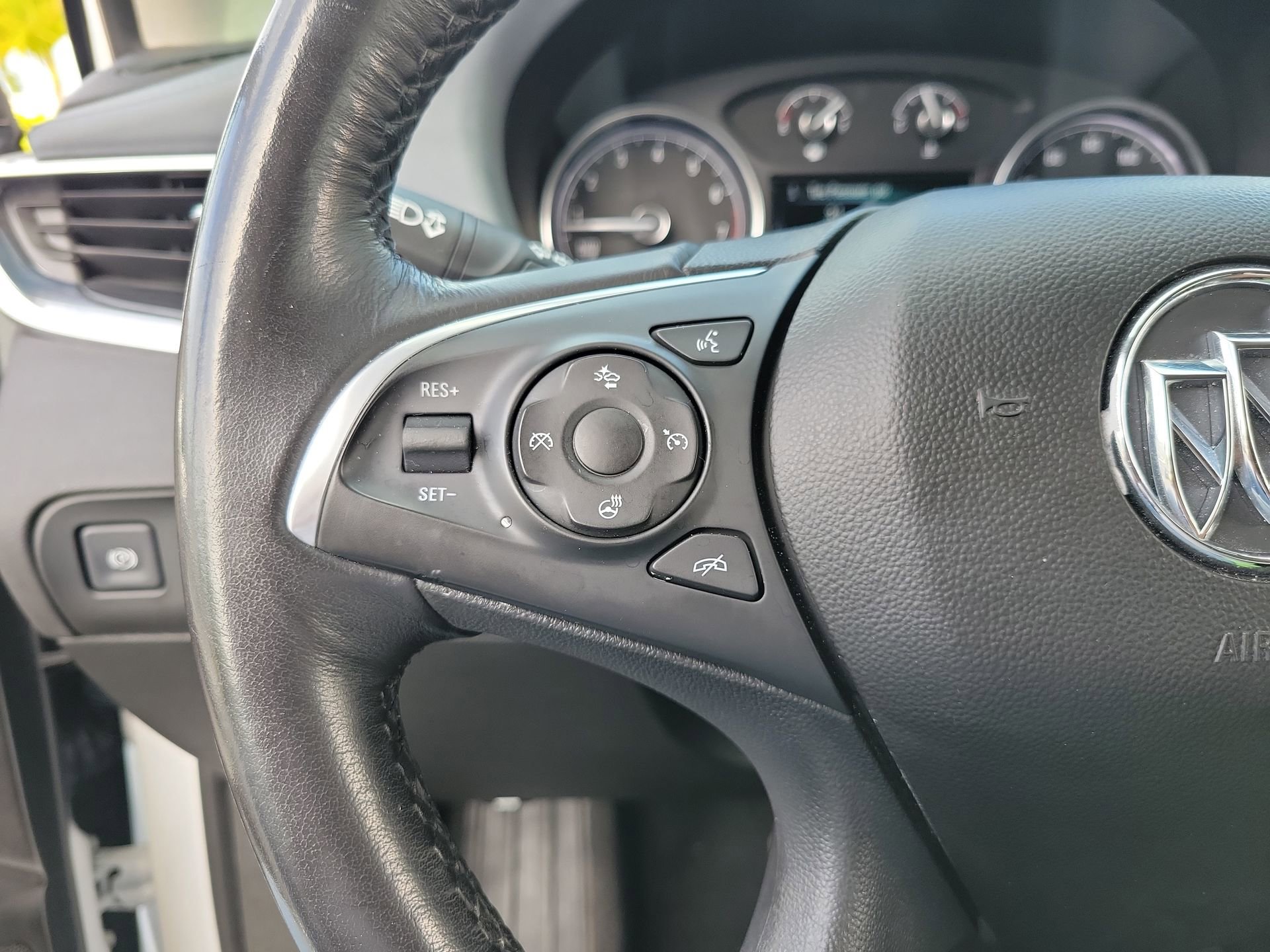 Used 2019 Buick Enclave Premium FWD image 29