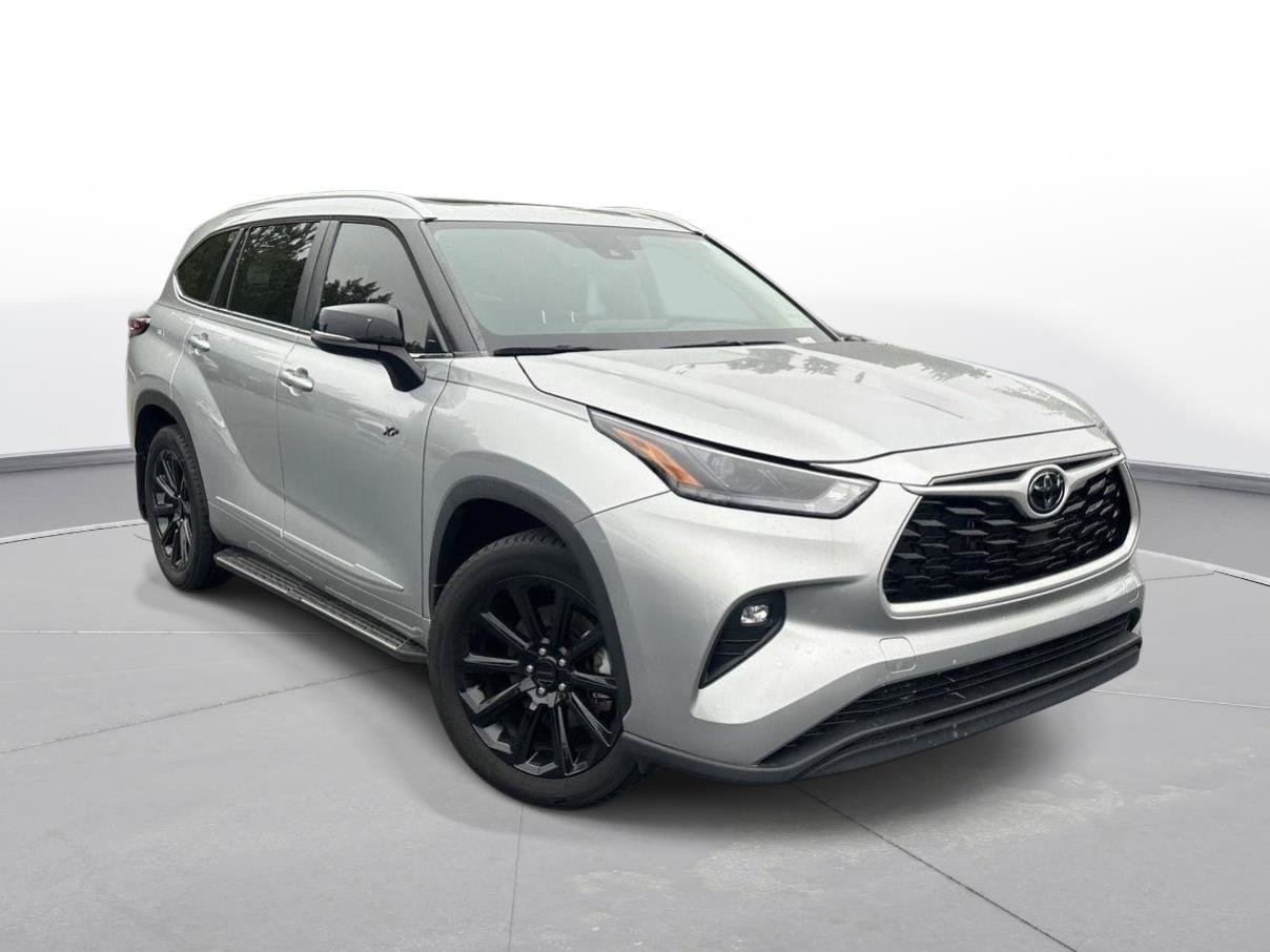 Used 2023 Toyota Highlander XLE FWD image 54