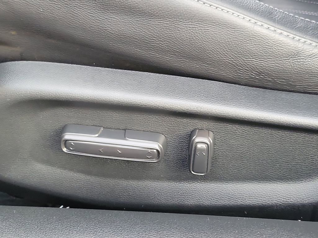 Used 2021 Honda Insight Touring image 17