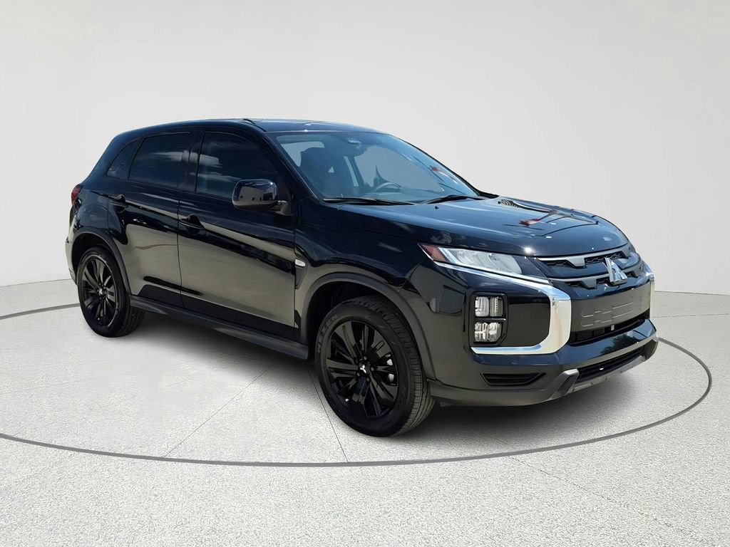 Used 2025 Mitsubishi Outlander Sport LE AWD/4WD image 3