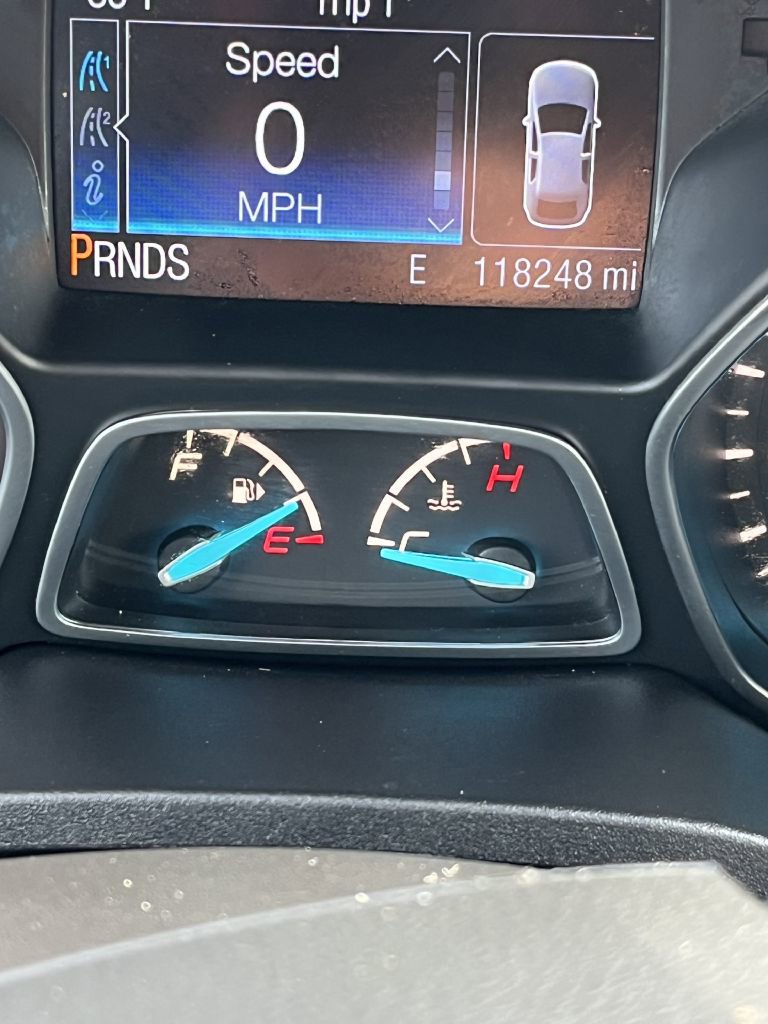 Used 2016 Ford Escape SE w/ SE Leather Comfort Package image 9