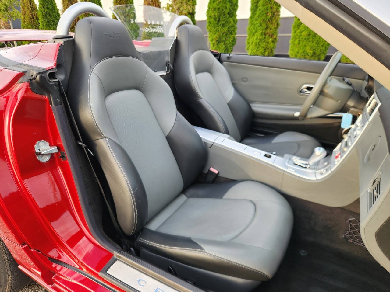 Used 2005 Chrysler Crossfire Limited RWD image 8