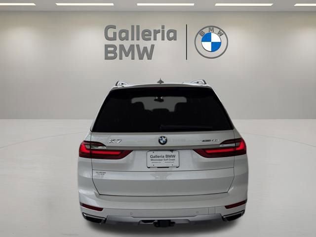 Used 2021 BMW X7 xDrive40i AWD/4WD image 8