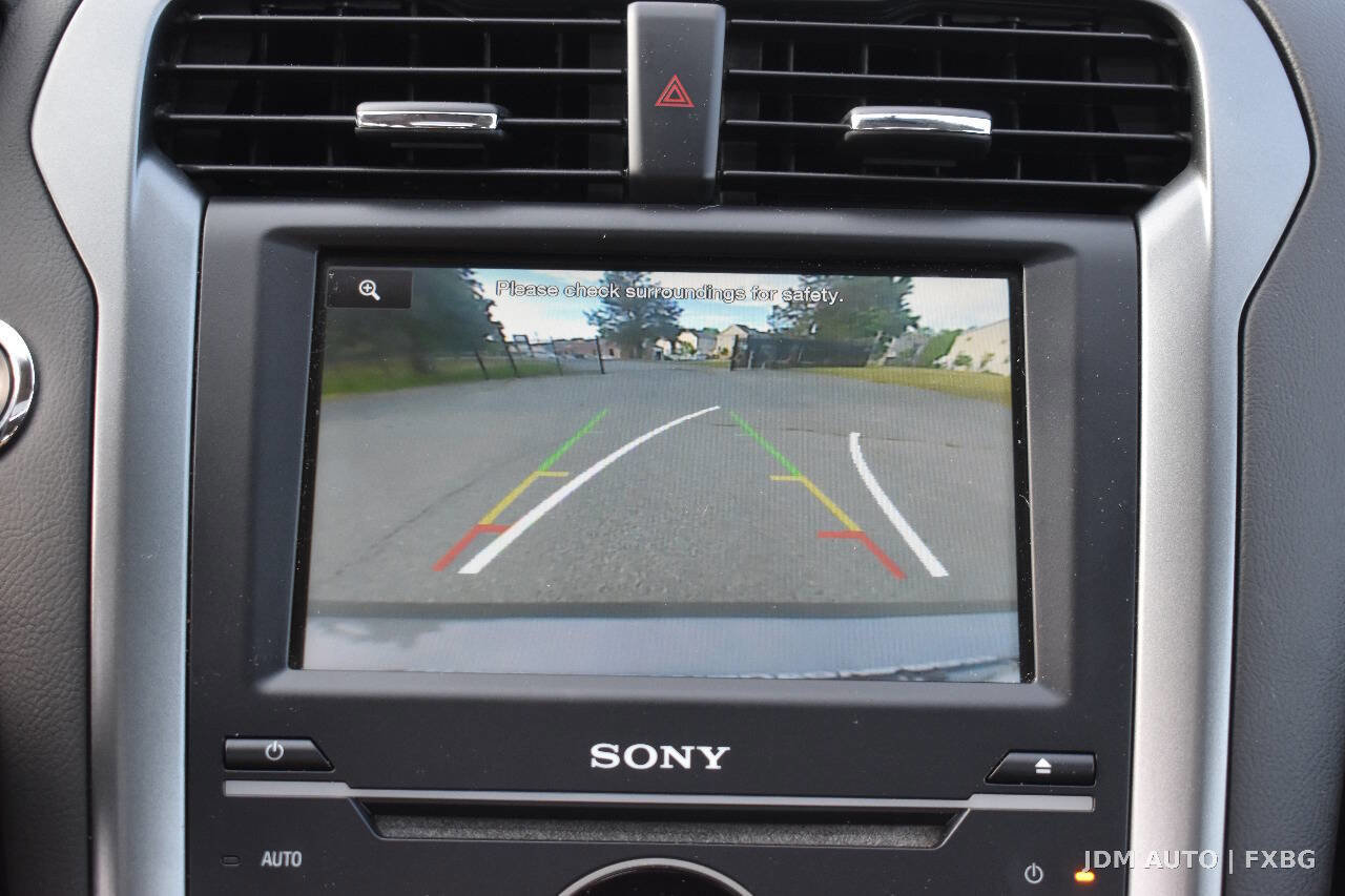Used 2014 Ford Fusion Titanium FWD image 25