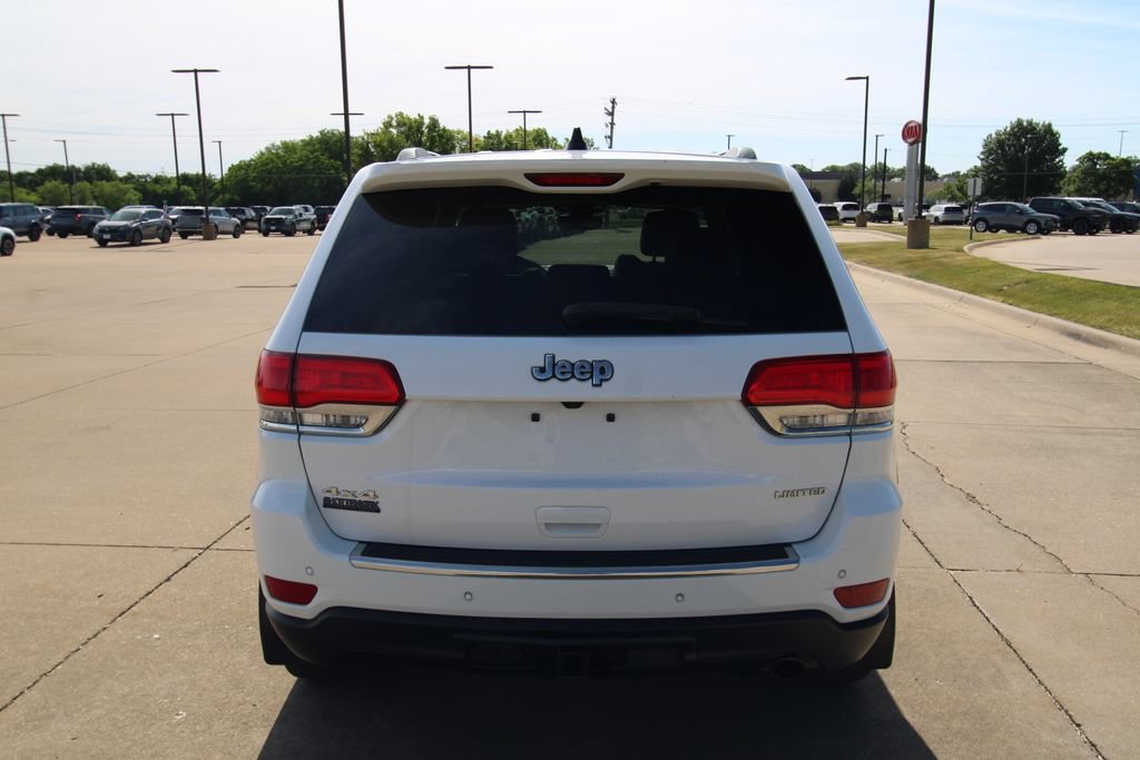 Used 2018 Jeep Grand Cherokee Limited AWD/4WD image 16