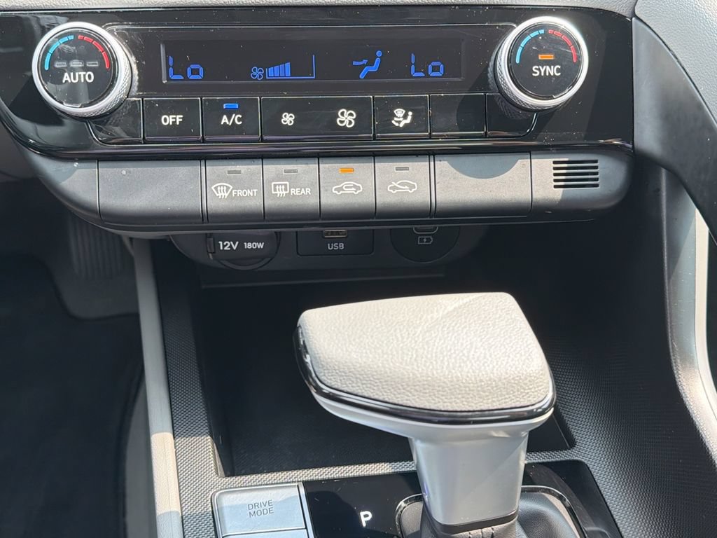 Certified 2024 Hyundai Elantra SEL FWD image 24