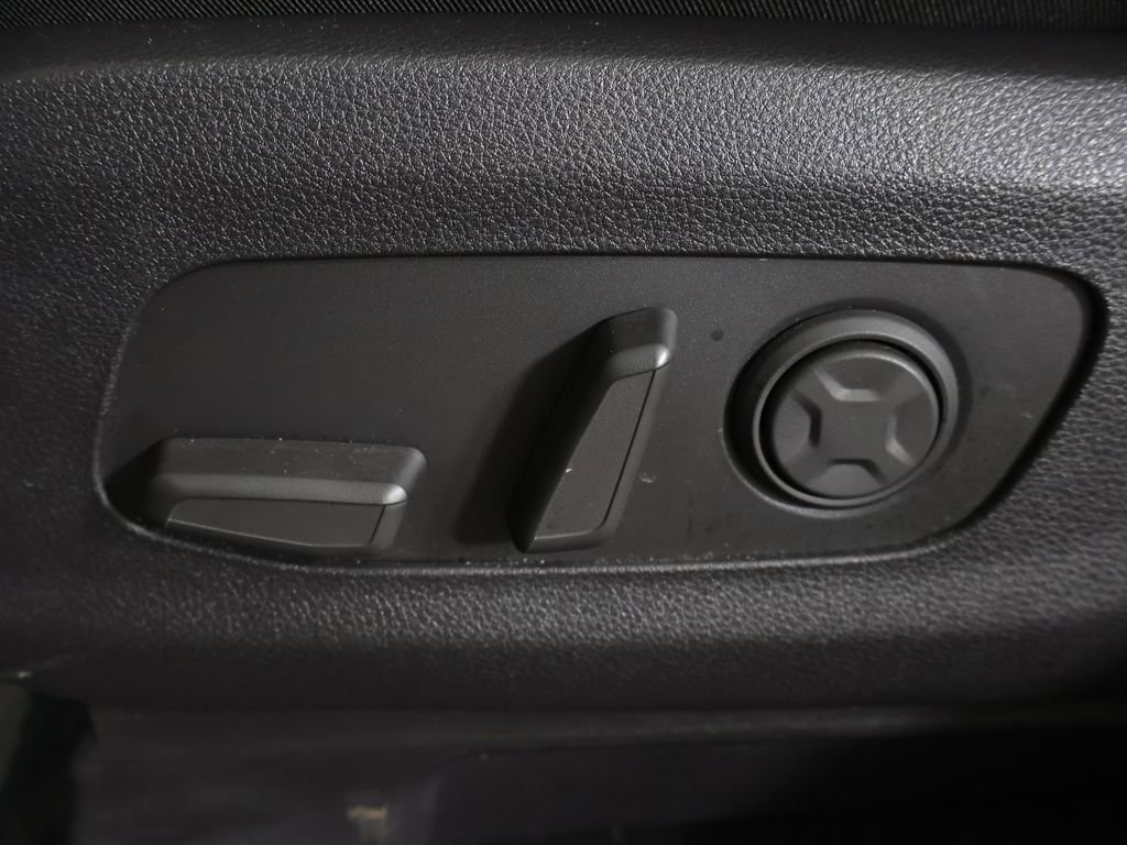 Used 2024 Kia Carnival SX Prestige FWD image 37