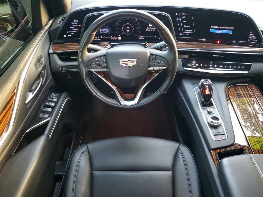 Used 2024 Cadillac Escalade ESV Luxury image 10