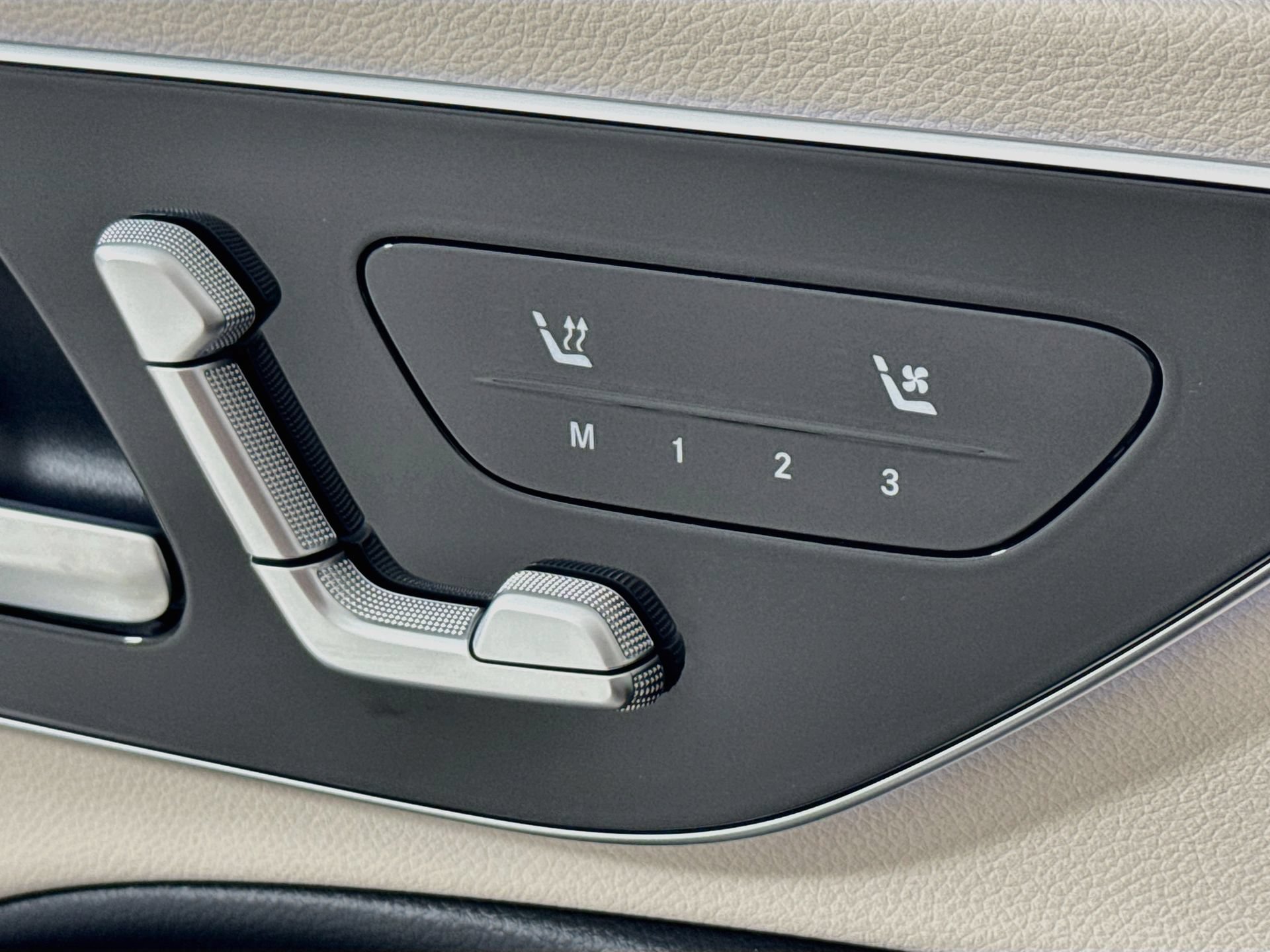 New 2027 Mercedes-Benz E 450 4MATIC Sedan image 22