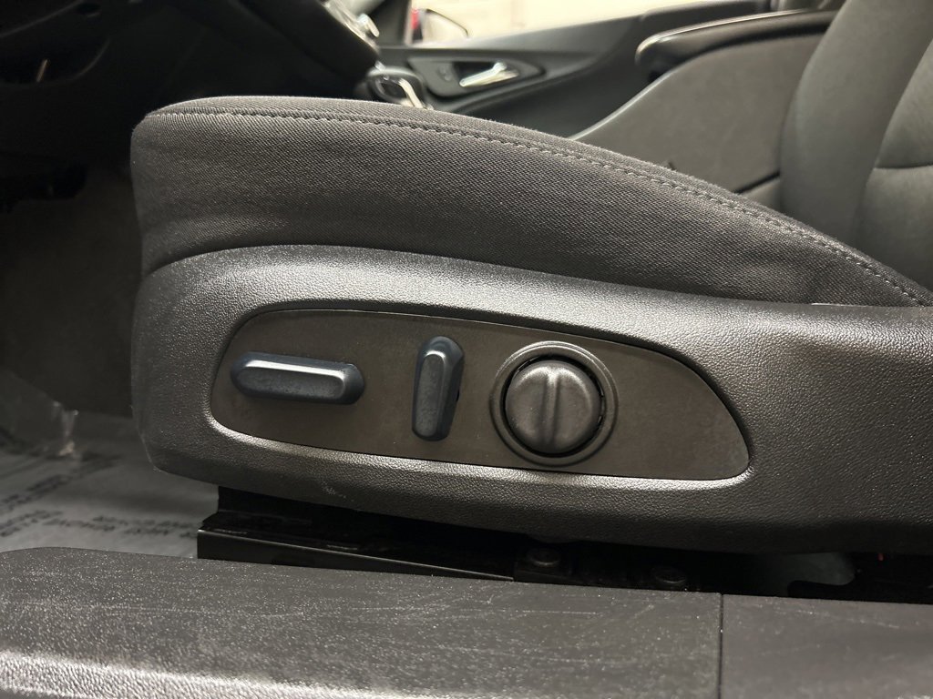 Used 2024 Chevrolet Malibu LT image 27